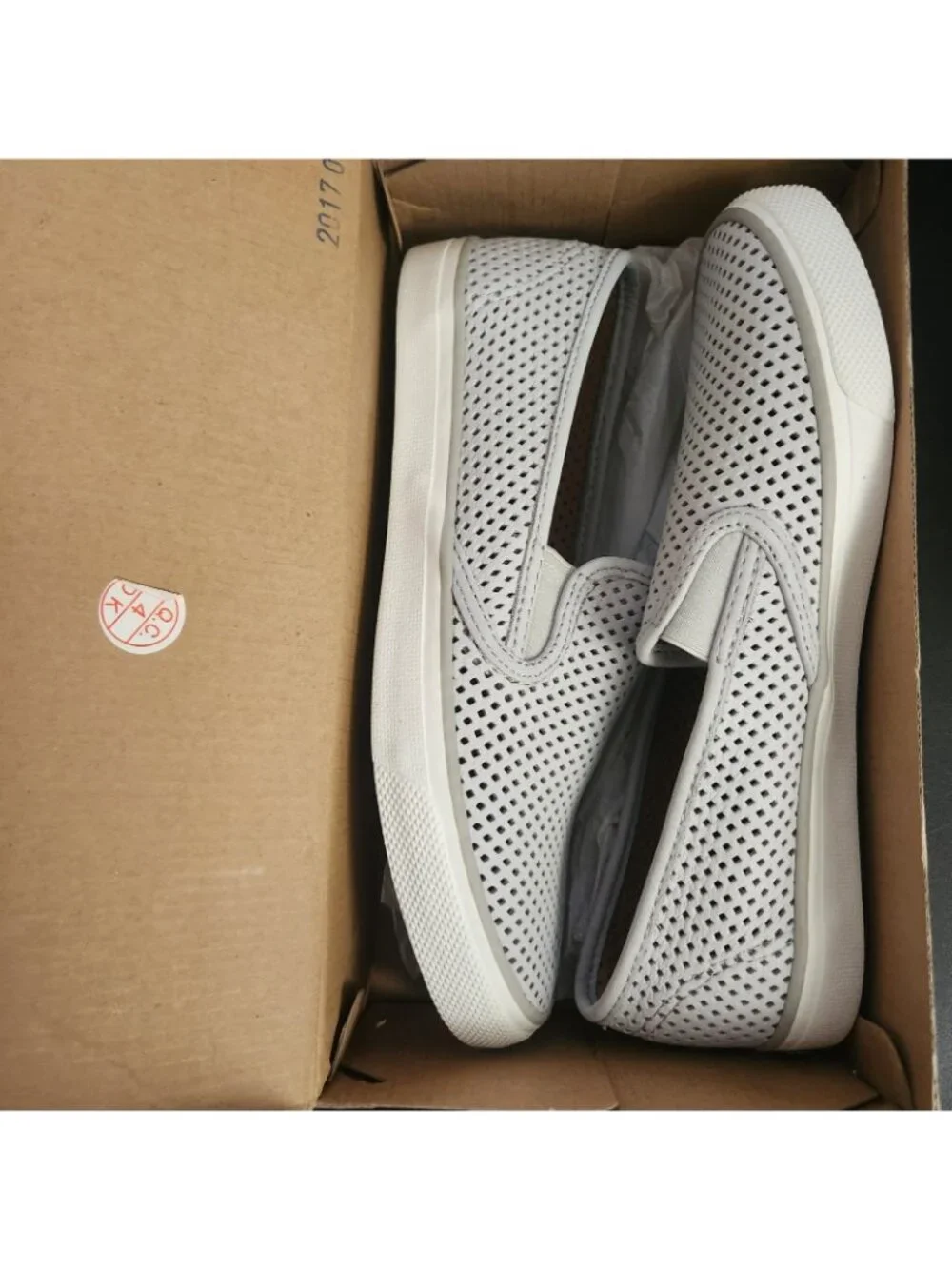 Sperry seaside perforated